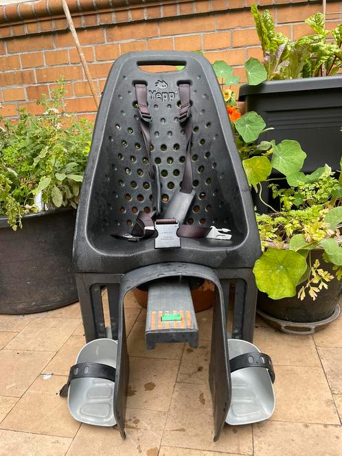 Yepp Thule maxi achterzitje, Fietsen en Brommers, Fietsaccessoires | Fietsstoeltjes, Gebruikt, Achterzitje, 15 t/m 36 kg, Voetsteuntjes