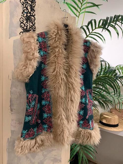 Vintage Afghaanse waistcoat M bohemian lammy gilet, Kleding | Dames, Bodywarmers, Zo goed als nieuw, Maat 38/40 (M), Beige, Ophalen of Verzenden