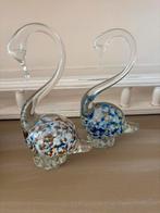 Twee glazen zwaantjes hoogte 18 cm, Ophalen of Verzenden, Zo goed als nieuw, Dier