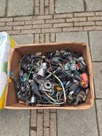 Bananendoos met brommer delen, Ophalen of Verzenden, Gebruikt, Overige typen