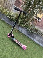 Step met lichtgevende wieltjes, Fietsen en Brommers, Steps, Ophalen, Gebruikt, Gewone step, SUOTU