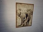 mooi schilderij  op jute van olifant, Huis en Inrichting, Woonaccessoires | Wanddecoraties, Ophalen of Verzenden, Zo goed als nieuw