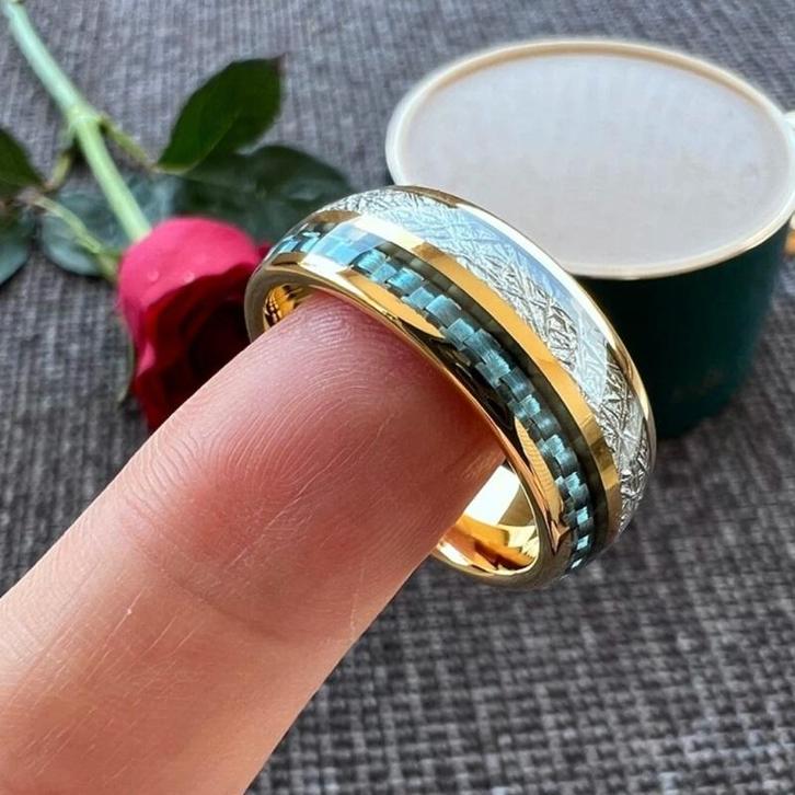 Trouwringen wolfraam 18 karaat goud verguld - Levi, Sieraden, Tassen en Uiterlijk, Ringen, Nieuw, Dame of Heer, Overige kleuren