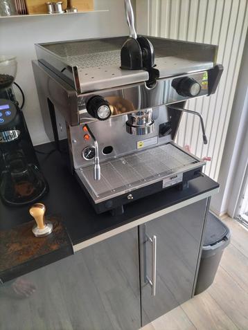 Vintage Wega a Leva lever espressomachine, gereviseerd beschikbaar voor biedingen