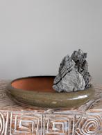 Bloempot met 'rots' 23x15x5, ., Rond, Ophalen of Verzenden, Zo goed als nieuw