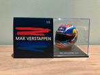 Max verstappen helm 1:5 seizoen 2016, Verzamelen, Automerken, Motoren en Formule 1, Ophalen of Verzenden, Zo goed als nieuw, Formule 1