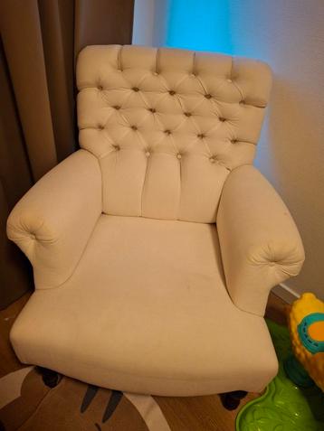 Stoel/fauteuil. Prima staat beschikbaar voor biedingen
