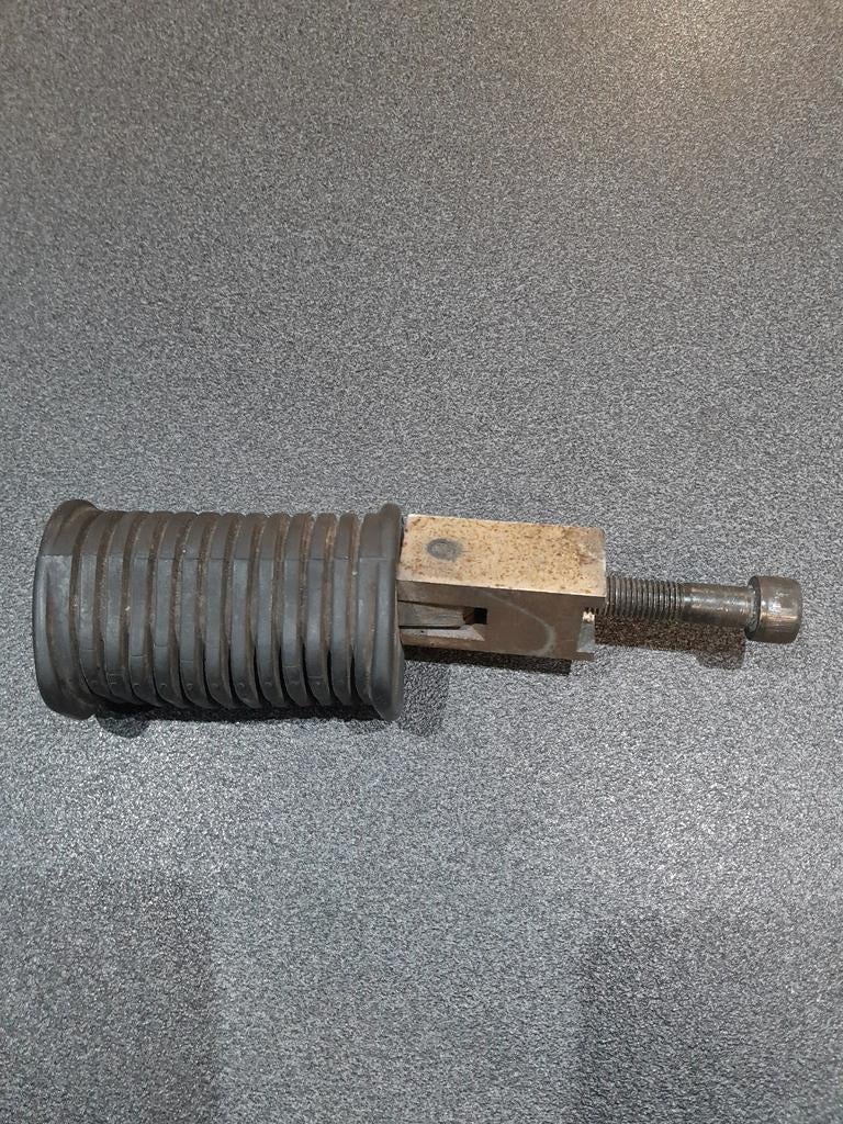 Suzuki LS650 Savage '86-'04 Voetsteun Links Achter, Ophalen of Verzenden, Gebruikt