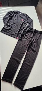 Nieuwe set thermokleding 122/128 - shirt en legging, Jongen of Meisje, Nieuw, Ophalen of Verzenden, Setje