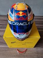 Te koop helmpje Sergio perez 2024 schaal 1/2, Verzamelen, Verzenden, Nieuw, Formule 1