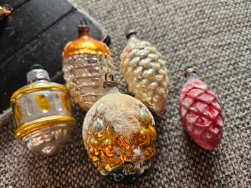 Antieke kerstballen beschikbaar voor biedingen