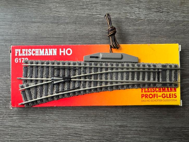 Fleischmann Profi rails, wissel 6170w (met aandrijving) OVP, Hobby en Vrije tijd, Modeltreinen | H0, Gebruikt, Rails, Gelijkstroom