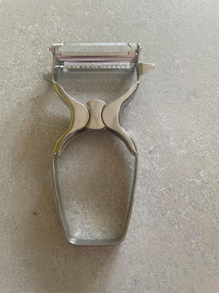 2-in-1 Dunschiller & Julienne Snijder, Huis en Inrichting, Keuken | Keukenbenodigdheden, Zo goed als nieuw, Ophalen of Verzenden