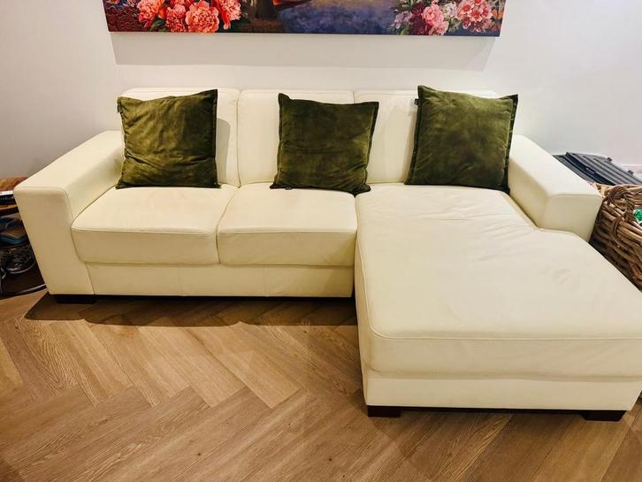 Crèmekleurige leren hoekbank in topstaat!, Huis en Inrichting, Banken | Bankstellen, Zo goed als nieuw, Hoekbank, Vierpersoons of meer