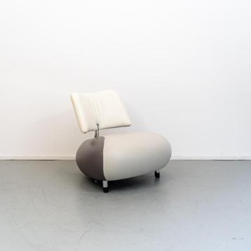 1x Leolux Pallone Elephant grijs/wit + voetenbank beschikbaar voor biedingen