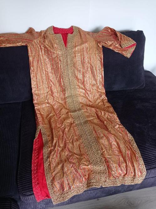 Handgemaakte kaftan met gouddraad te koop, Kleding | Dames, Gelegenheidskleding, Zo goed als nieuw, Overige typen, Maat 38/40 (M)