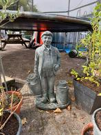 Betonnen Tuinbeeld Boer met Melkbussen, Ophalen, Gebruikt, Beton, Mensenbeeld