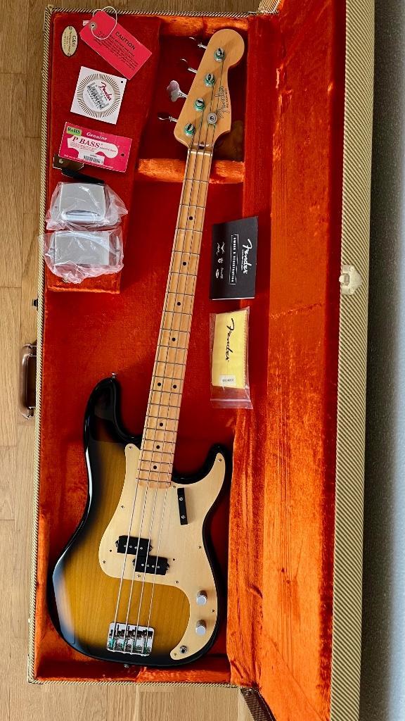 Fender American Vintage 1957 Precision basgitaar, Muziek en Instrumenten, Snaarinstrumenten | Gitaren | Bas, Zo goed als nieuw