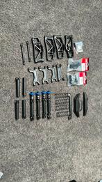 Traxxas maxx v1 lotje nieuwe onderdelen, Hobby en Vrije tijd, Modelbouw | Radiografisch | Auto's, Elektro, Nieuw, Ophalen of Verzenden