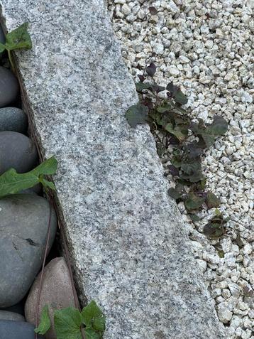 Granieten bielzen beschikbaar voor biedingen