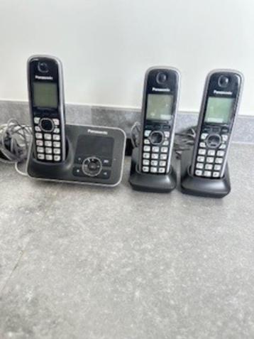 Te koop driedelige Panasonic Dect thuistelefoonset beschikbaar voor biedingen