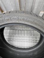 2 Nokian / 2 Dunlop 215/40 R17 87V ( ophalen in Vianen), Ophalen, 17 inch, All Season, Band(en)