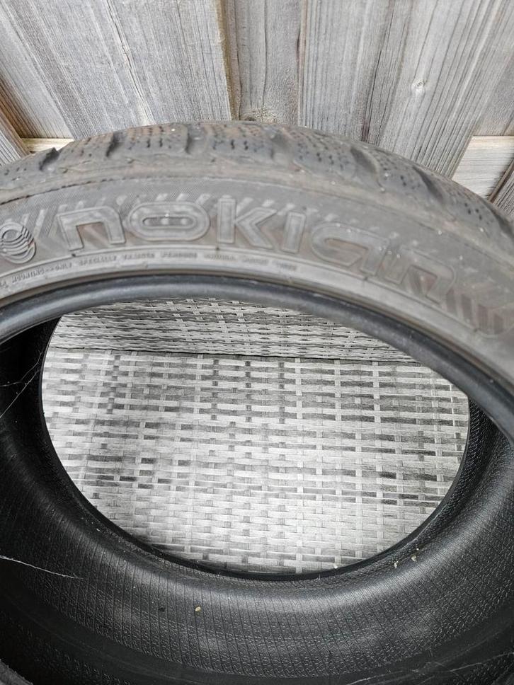 2 Nokian / 2 Dunlop 215/40 R17 87V ( ophalen in Vianen), Auto-onderdelen, Banden en Velgen, Band(en), All Season, 17 inch, 215 mm