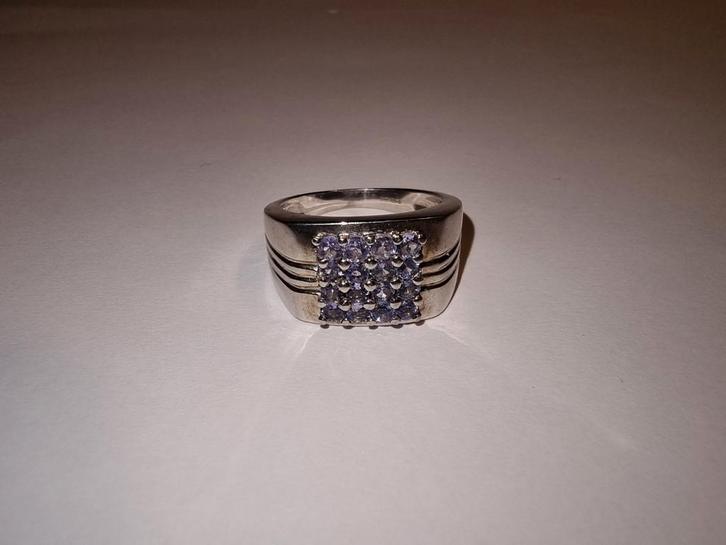 Zilveren ring met Tanzaniet edelstenen, Sieraden, Tassen en Uiterlijk, Ringen, Zo goed als nieuw, Dame of Heer, 19 tot 20, Overige kleuren