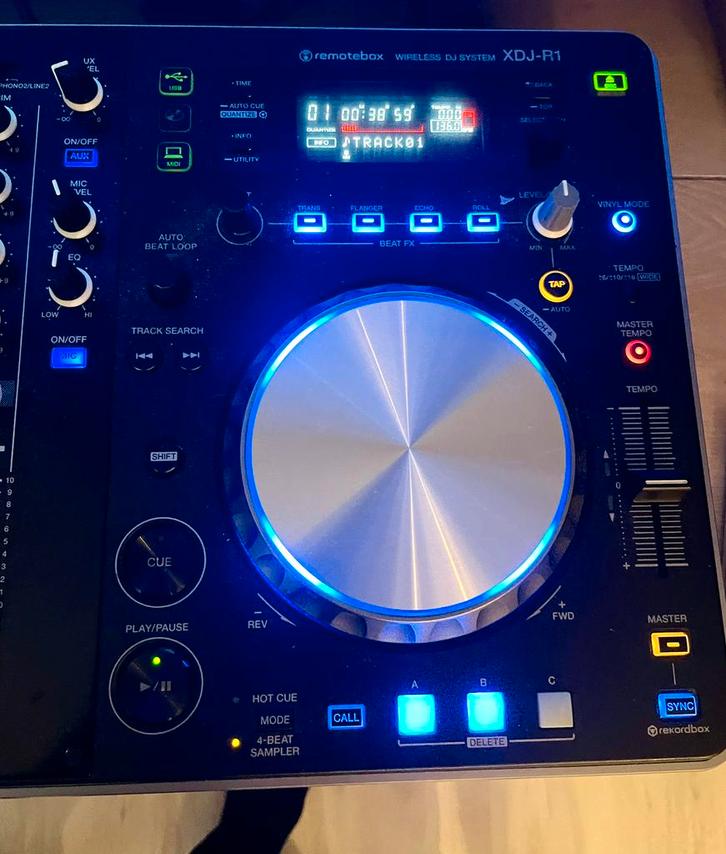 Pioneer XDJ-R1 dj systeem + Stage line sound 65/SW speakers, Muziek en Instrumenten, Dj-sets en Draaitafels, Gebruikt, Dj-set
