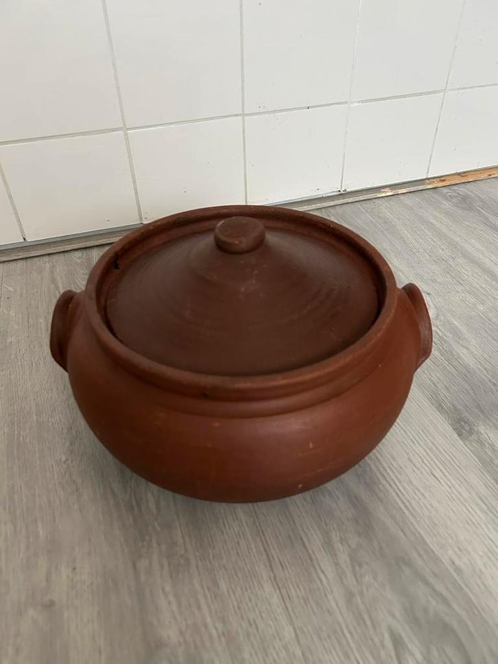 Aardewerken stoofpot met deksel, Antiek en Kunst, Antiek | Keramiek en Aardewerk, Ophalen of Verzenden