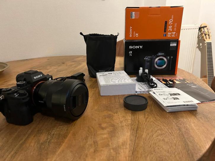 Sony A7 mark II + 24-70mm F/4.0 ZA OSS ZEISS, Audio, Tv en Foto, Fotocamera's Digitaal, Zo goed als nieuw, Sony, Minder dan 4 keer