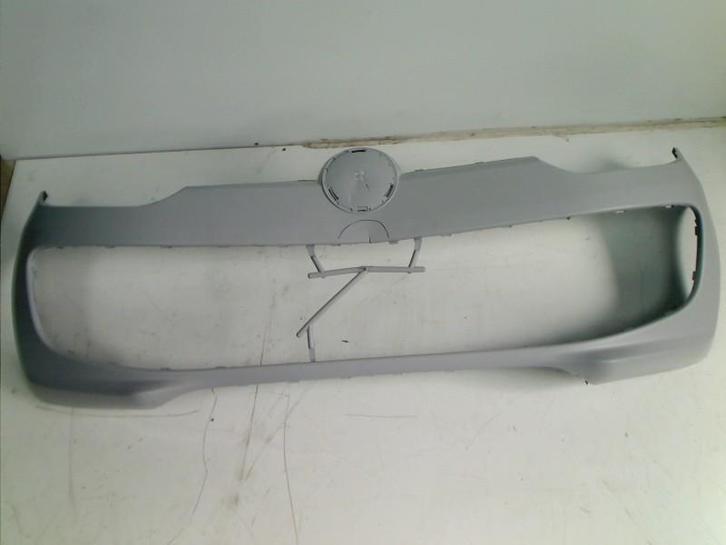 BUMPER VOOR Volkswagen Up! (121) (01-2011/11-2023), Auto-onderdelen, Carrosserie en Plaatwerk, Bumper, Volkswagen, Voor, Gebruikt