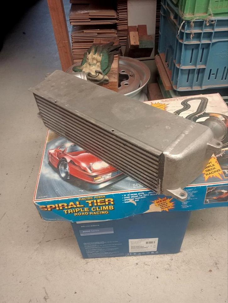 Porsche 944 Turbo intercooler, Auto-onderdelen, Motor en Toebehoren, Porsche, Nieuw, Ophalen of Verzenden