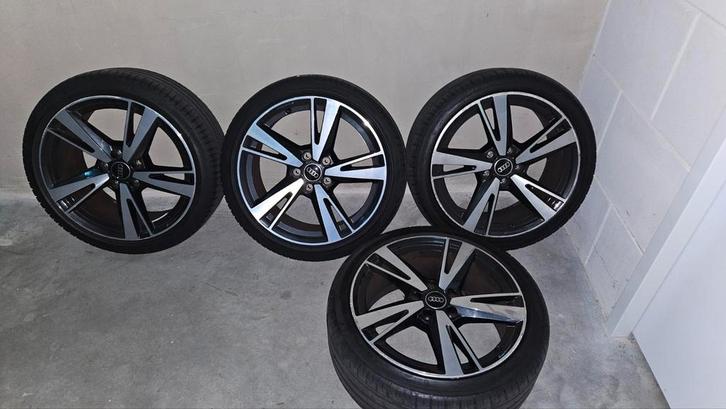Originele 18 inch Audi A3 S3 velgen + banden 5x112, Auto-onderdelen, Banden en Velgen, Banden en Velgen, Zomerbanden, 18 inch