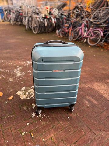 2 koffers €10 beschikbaar voor biedingen