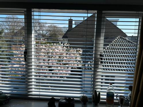 Houten jaloezieën Label 65 type Trendy, Huis en Inrichting, Stoffering | Gordijnen en Lamellen, Zo goed als nieuw, Ophalen