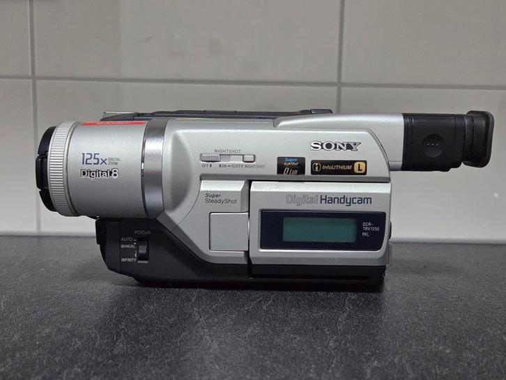 Sony DCR-TRV125E Hi8 Handycam - Getest & Perfect!, Audio, Tv en Foto, Videocamera's Analoog, Camera, Hi 8, Ophalen of Verzenden