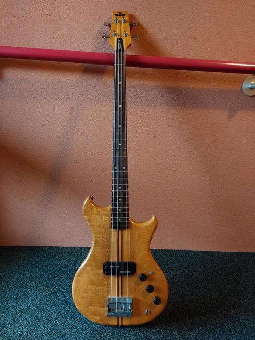 Westone Thunder 1a 1985 Vintage Matsumoku, Muziek en Instrumenten, Snaarinstrumenten | Gitaren | Bas, Zo goed als nieuw, Elektrisch