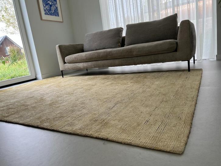 Vloerkleed van Aventura, Huis en Inrichting, Stoffering | Tapijten en Kleden, Gebruikt, 200 cm of meer, 200 cm of meer, Rechthoekig