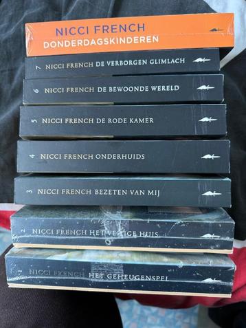 Diverse Nikki French boeken beschikbaar voor biedingen