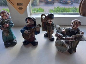 Mooie set met 4 muziekclowns beschikbaar voor biedingen