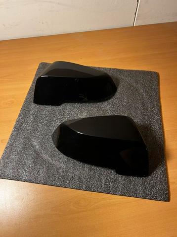 BMW F10 lci spiegelkappen zwart beschikbaar voor biedingen