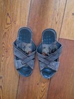 Output bruine leren slippers maat 44, Slippers, Output, Bruin, Ophalen of Verzenden