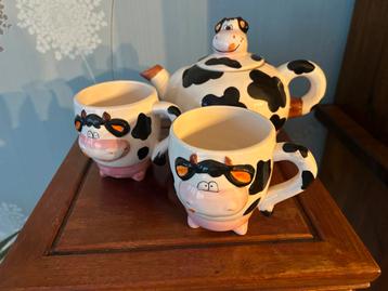 Koeien Theeset - Kopjes en Theepot beschikbaar voor biedingen