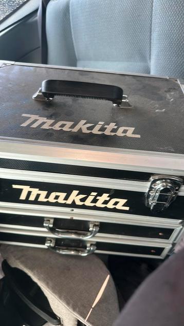MAKITA gereedschapskist dubbele lades beschikbaar voor biedingen