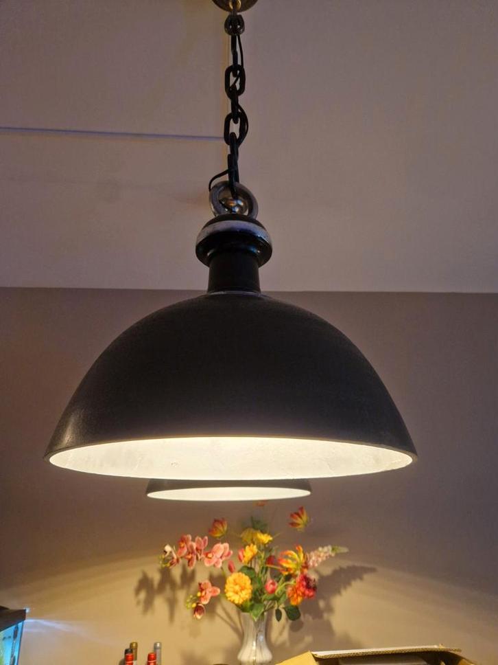 Gietijzeren hanglampen 2 stuks, Huis en Inrichting, Lampen | Hanglampen, Zo goed als nieuw, Minder dan 50 cm, Ophalen