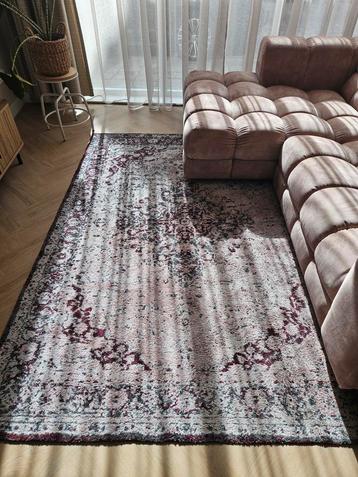Tabriz Vloerkleed Roze/Zalm 1,5 mm 160x230 cm

 beschikbaar voor biedingen