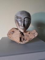 Sculptuur geglazuurd terracotta  hoofd en gezicht vol vrede, Antiek en Kunst, Ophalen of Verzenden