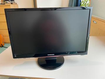 Samsung SyncMaster 24" LCD Monitor beschikbaar voor biedingen