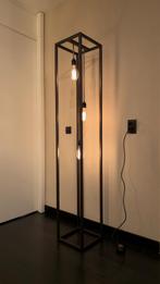 Straluma Staande Lamp - Zwart Metaal - Dimbaar, Ophalen, Zo goed als nieuw, Metaal, 150 tot 200 cm